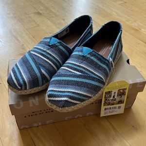 Blue Toms, women’s 8